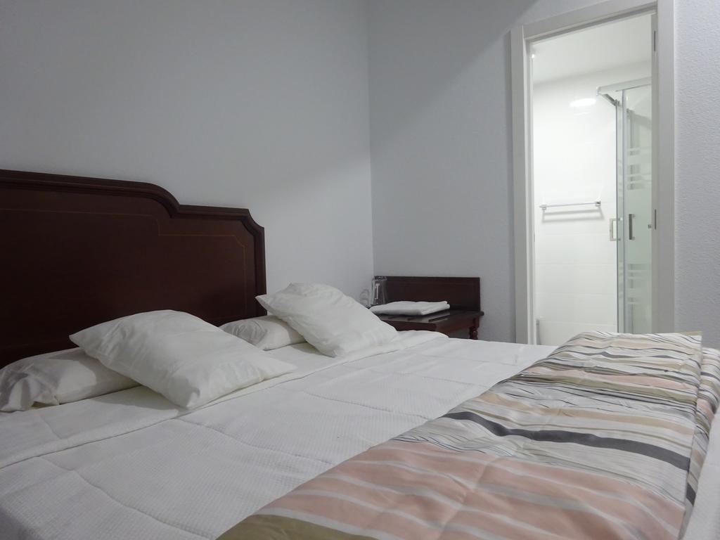 Hostal Lavapies Madri Quarto foto